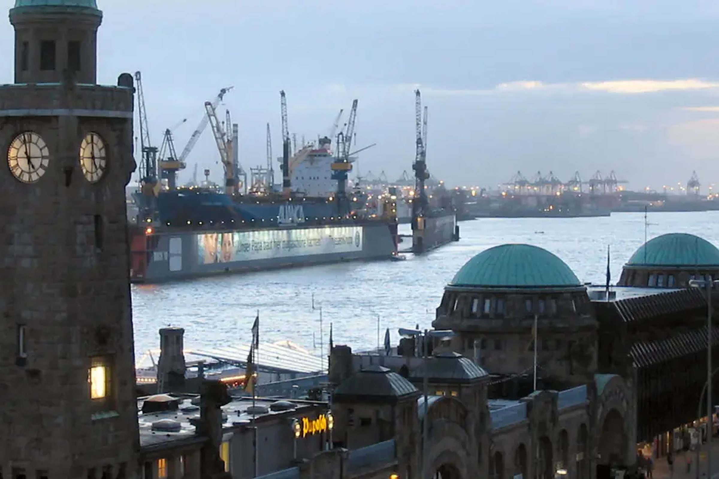 St. Pauli and Port of Hamburg Walking Tour